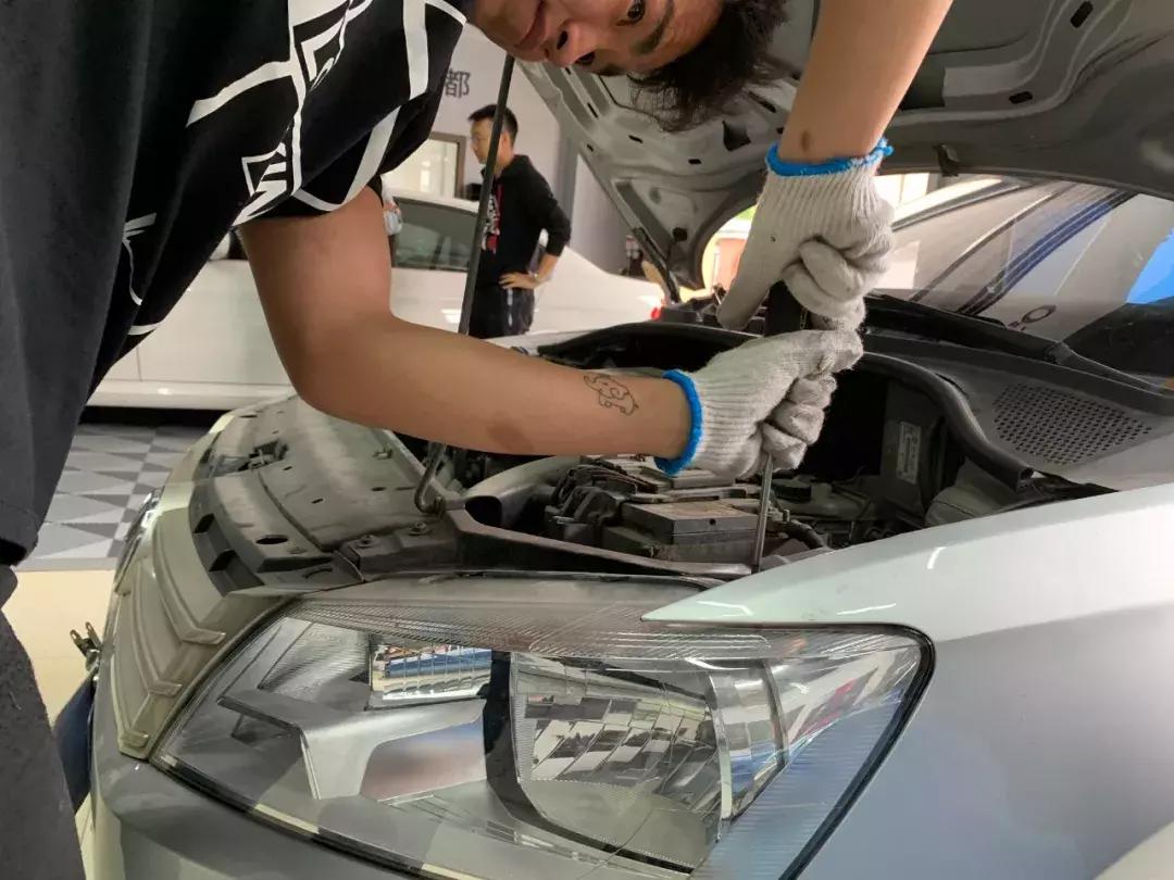 大灯改装透镜开灯视频教程,大灯改装灯芯