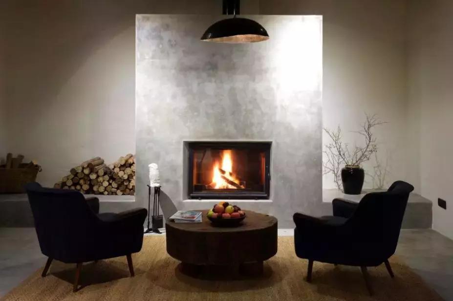 把泳池搬进沙漠，圈黄河做庭院，一个男人的西部世界，可以有多野