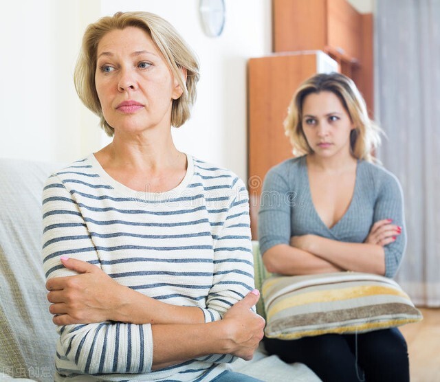 和妈妈发生了矛盾怎么哄,和妈妈有矛盾关系怎么做才能缓解