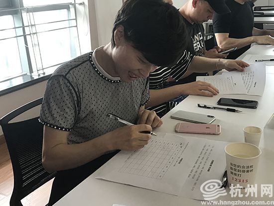 瑞幸咖啡和星巴克哪家好喝,瑞幸星巴克咖啡测评排行榜