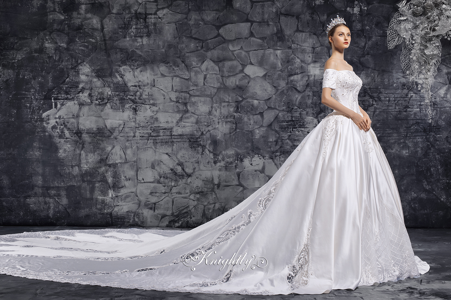 教你婚纱简单处理技巧,婚礼用过的婚纱怎么处理