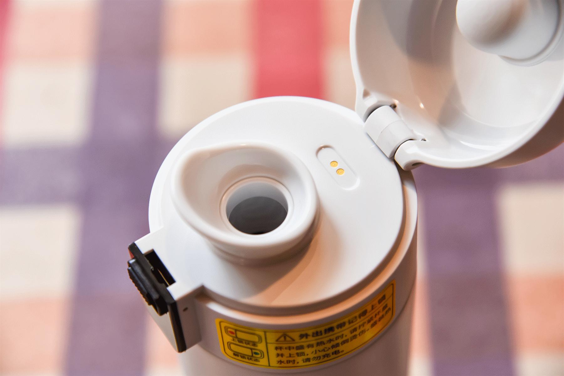 保温杯也智能?喝水这事从此告别妈妈唠叨!哈尔斯智能水杯体验