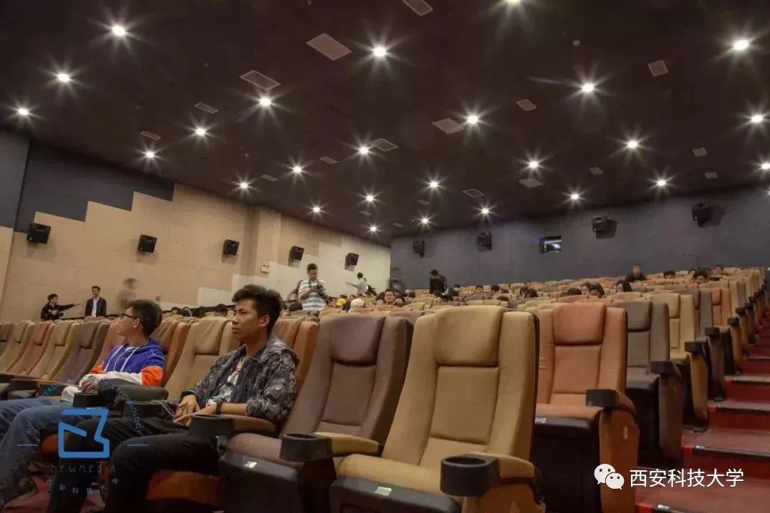 当遇上凡尔赛,当凡尔赛遇上凡尔赛