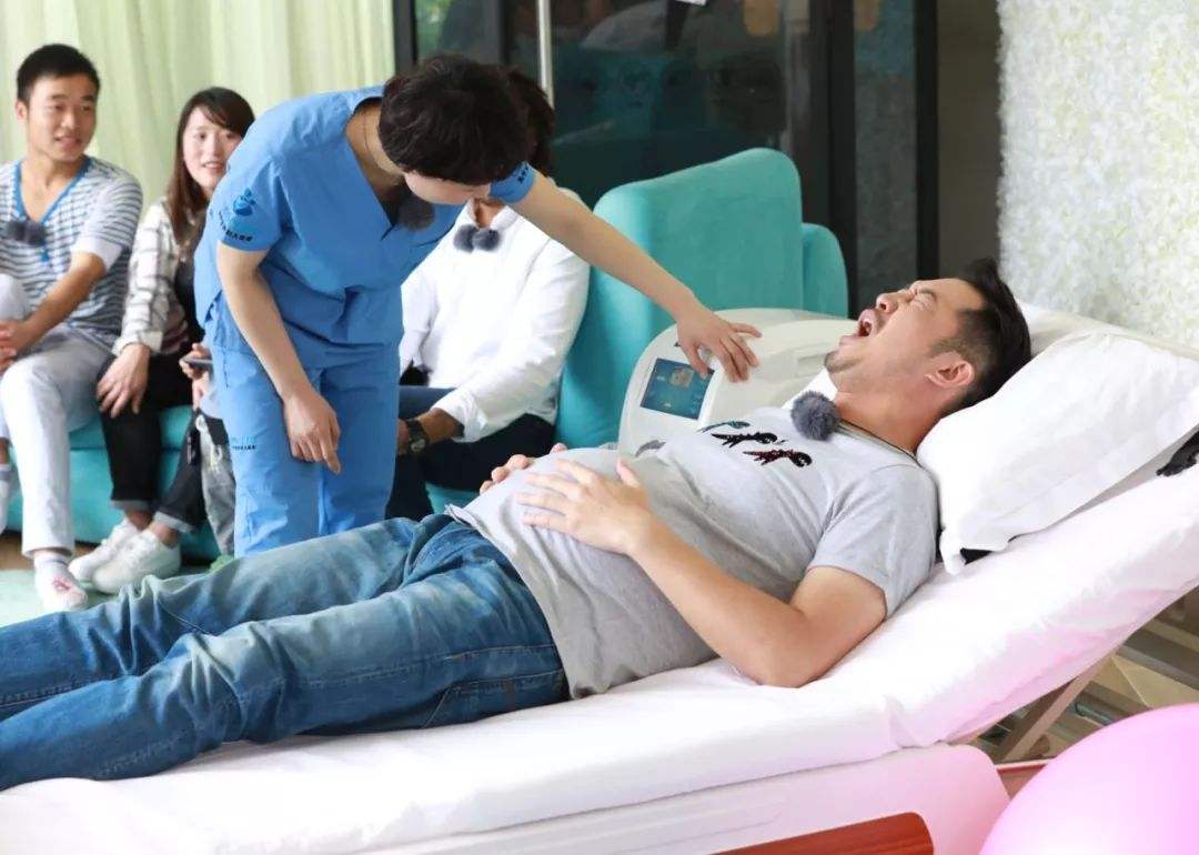 37周见红了但肚子不痛一般多久生,怀孕37周胎儿入盆了还要多久能生