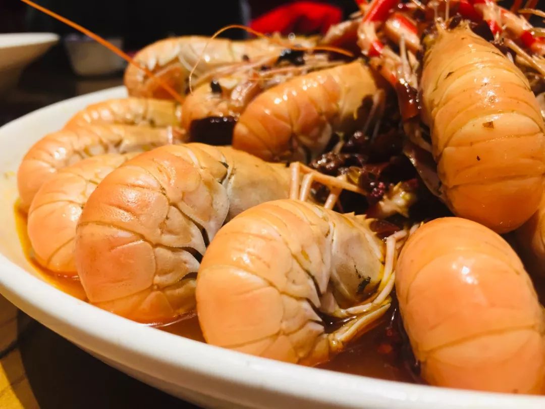 麻辣龙利鱼豆腐虾,虾滑龙利鱼番茄