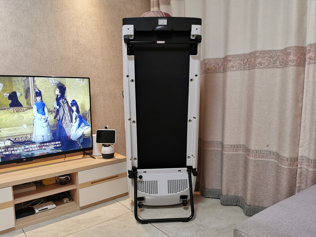 野小兽p30跑步机稳定性怎么样,野小兽折叠跑步机细节展示