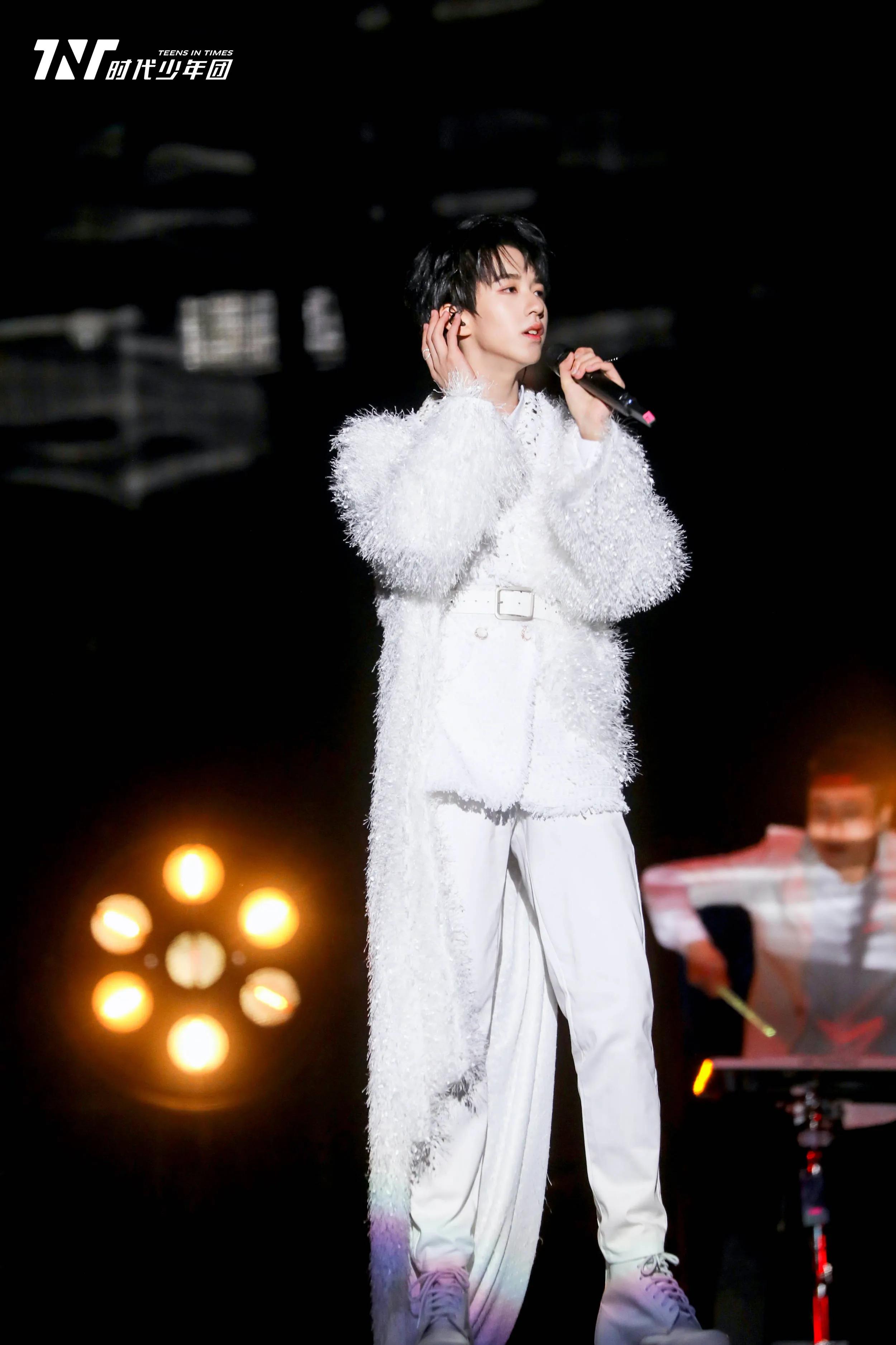 哪朵玫瑰没有荆棘小提琴,哪朵玫瑰没有荆棘女声