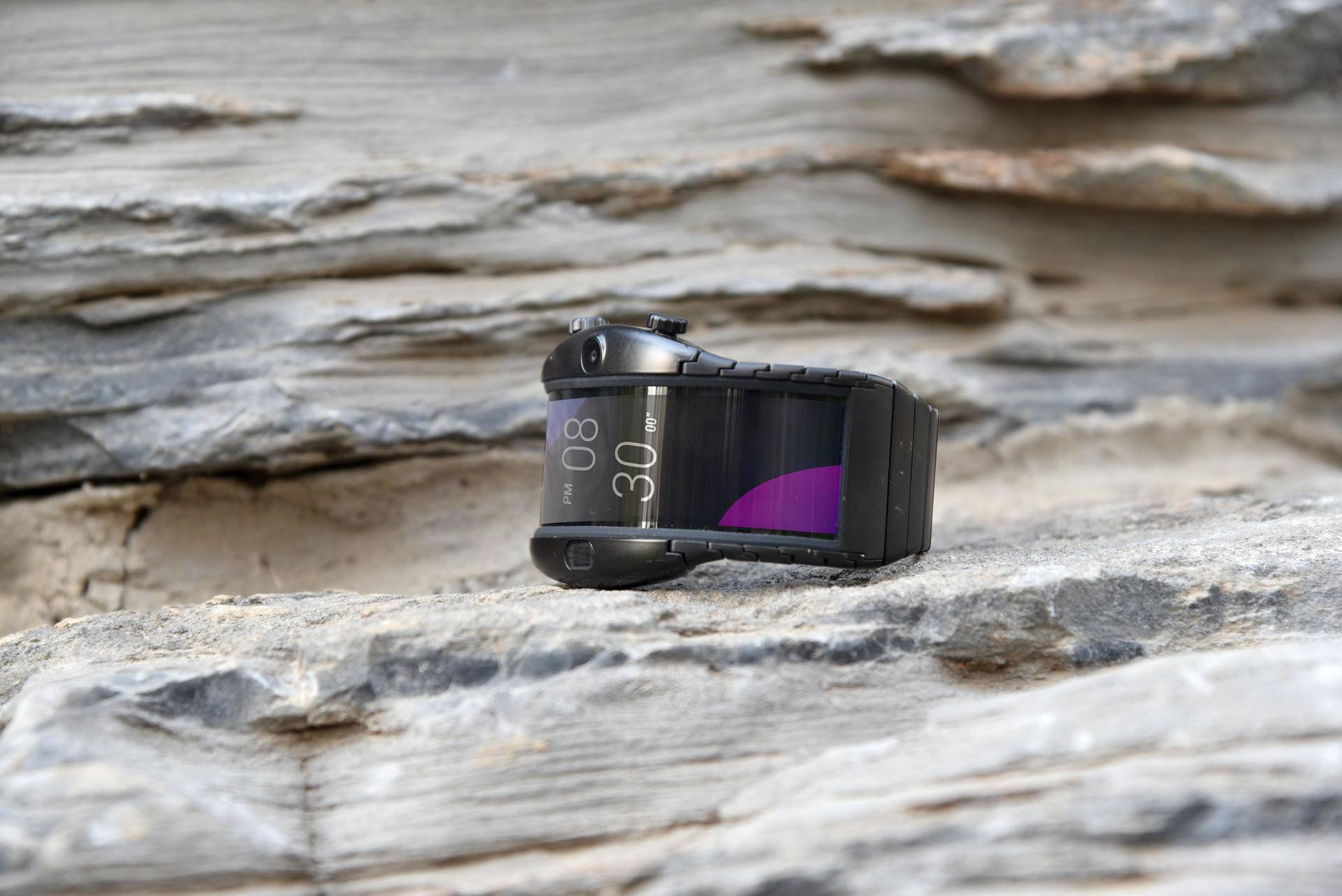 努比亚阿尔法评测：领先一步是疯狂，但却是未来的方向