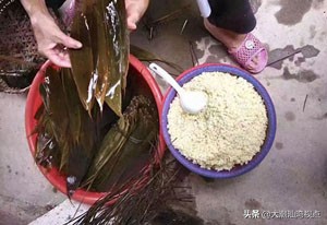 潮州栀粽粿的教程,潮州市凤凰黄栀子粽包法
