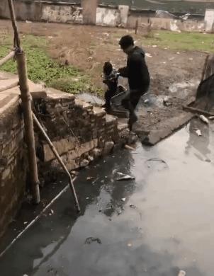 玉米地发现不明液体怎么办,玉米地发现的怪事