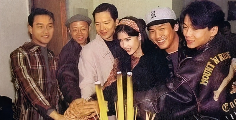 逼成龙下跪、掌掴曾志伟、封杀张柏芝？深扒向氏夫妇叱咤港圈史