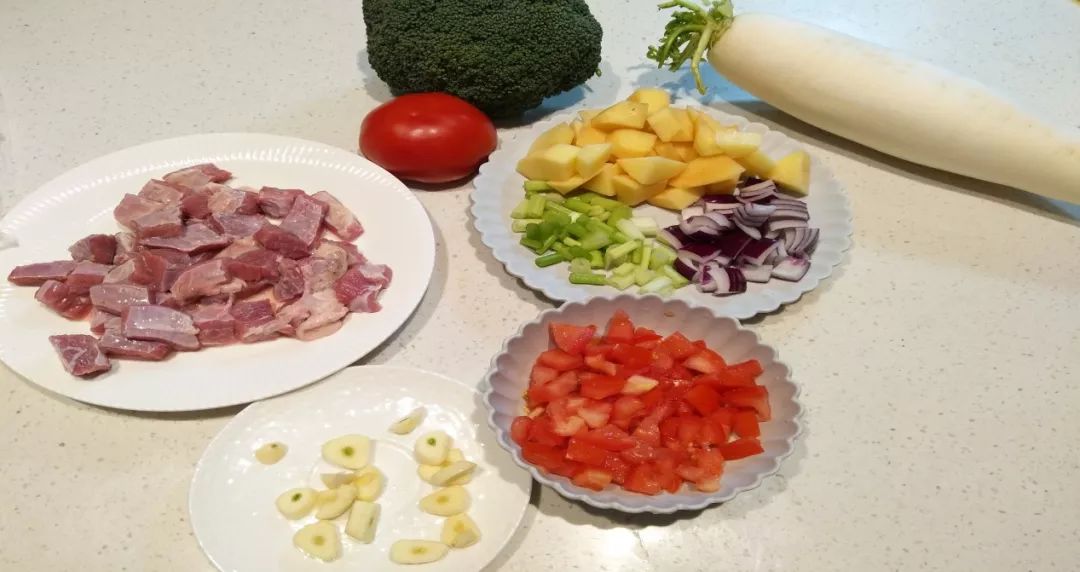 轻奢辛西娅22cm珐琅铸铁炖锅,20cm宝石蓝渐变色铸铁珐琅炖锅