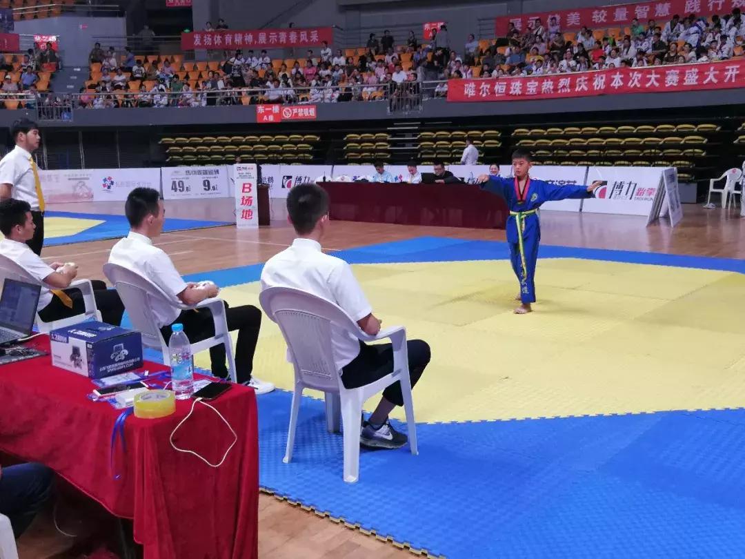 跆拳道基本功防身术,儿童跆拳道基本功动作