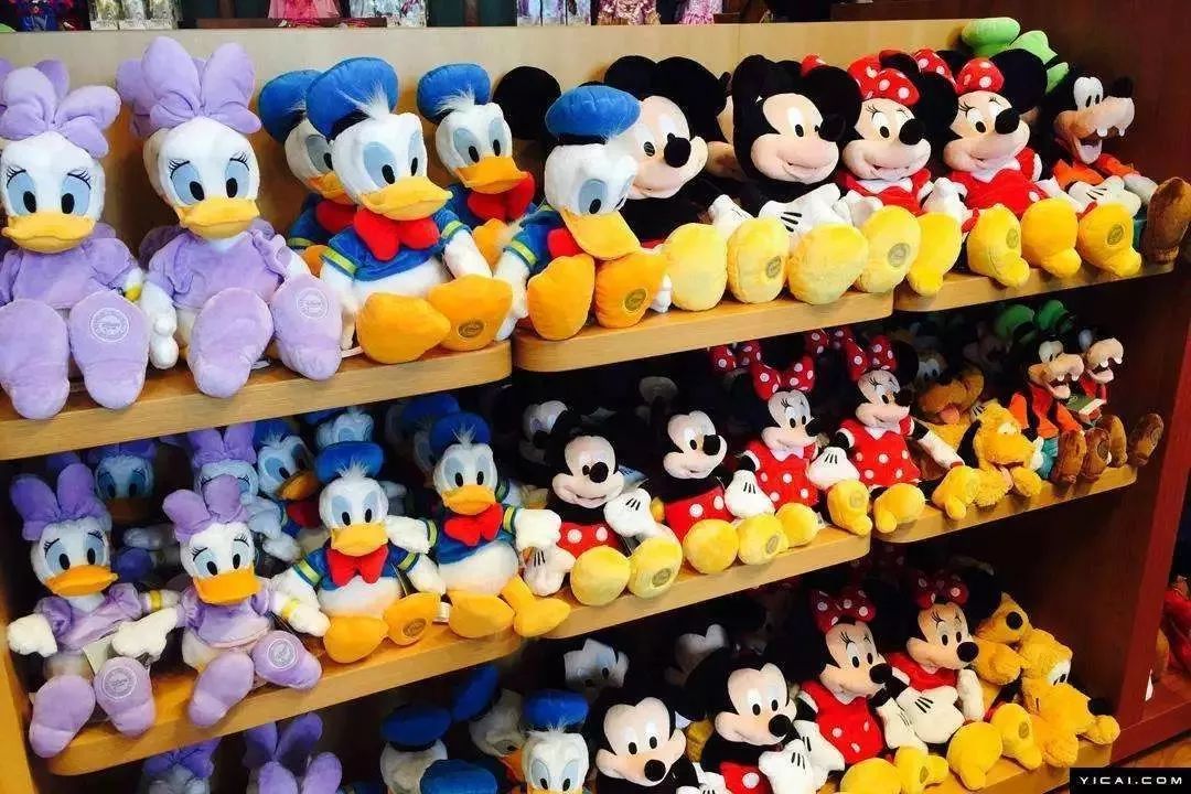 从IP到IP衍生品,主题乐园征服我们的那些“玩具”