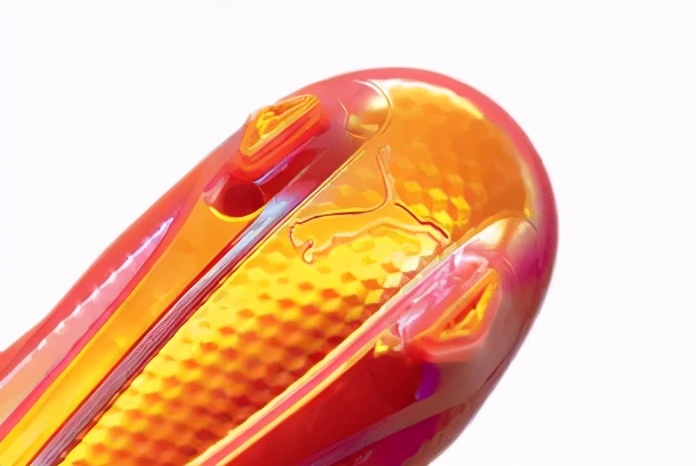 rimac跑车测试,pumaultra足球鞋测评