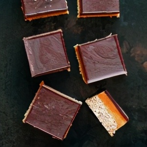 爆米花焦糖奶香,焦糖味爆米花块