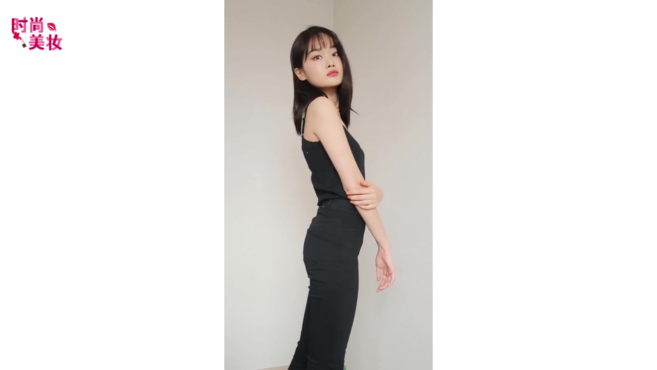 职场极简女装,穿衣搭配技巧秒变职场女性