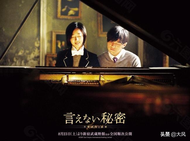 周杰伦陪伴了我们一整个童年时光,周杰伦总有一首歌带给你回忆