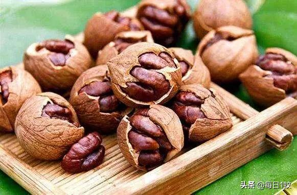 核桃好吃壳难剥,核桃皮太厚太硬不好剥怎么办啊