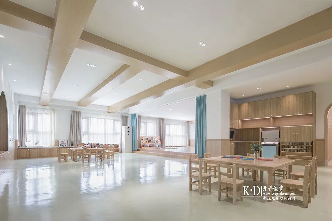 幼儿园教室格局设计图纸,幼儿园教室廊道设计