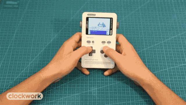 带你一秒穿越时空的游戏,可以用手柄的穿越机模拟器