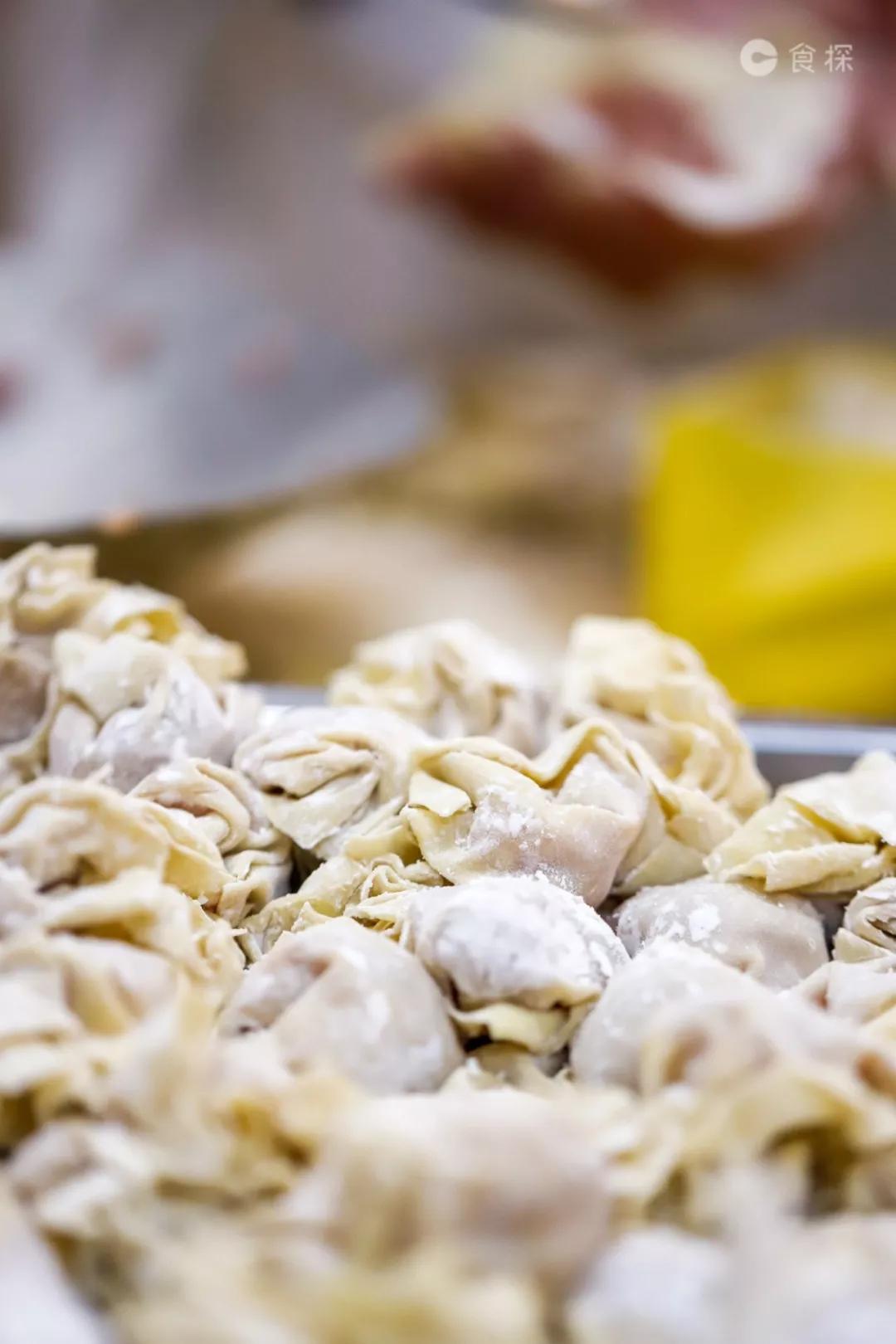 开在老居民楼里的火锅店,开在居民楼下的地道老火锅