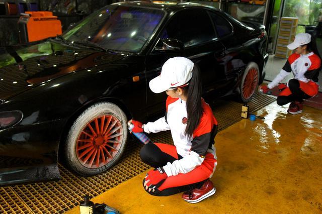 想要车子光亮如新怎么办,怎么让旧车车漆又亮又有光泽