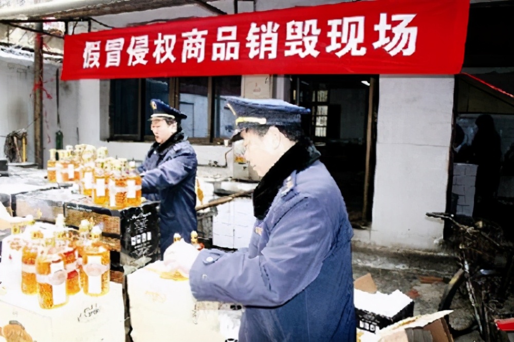 厦门警方破获一起假烟,近日厦门海关查获假烟