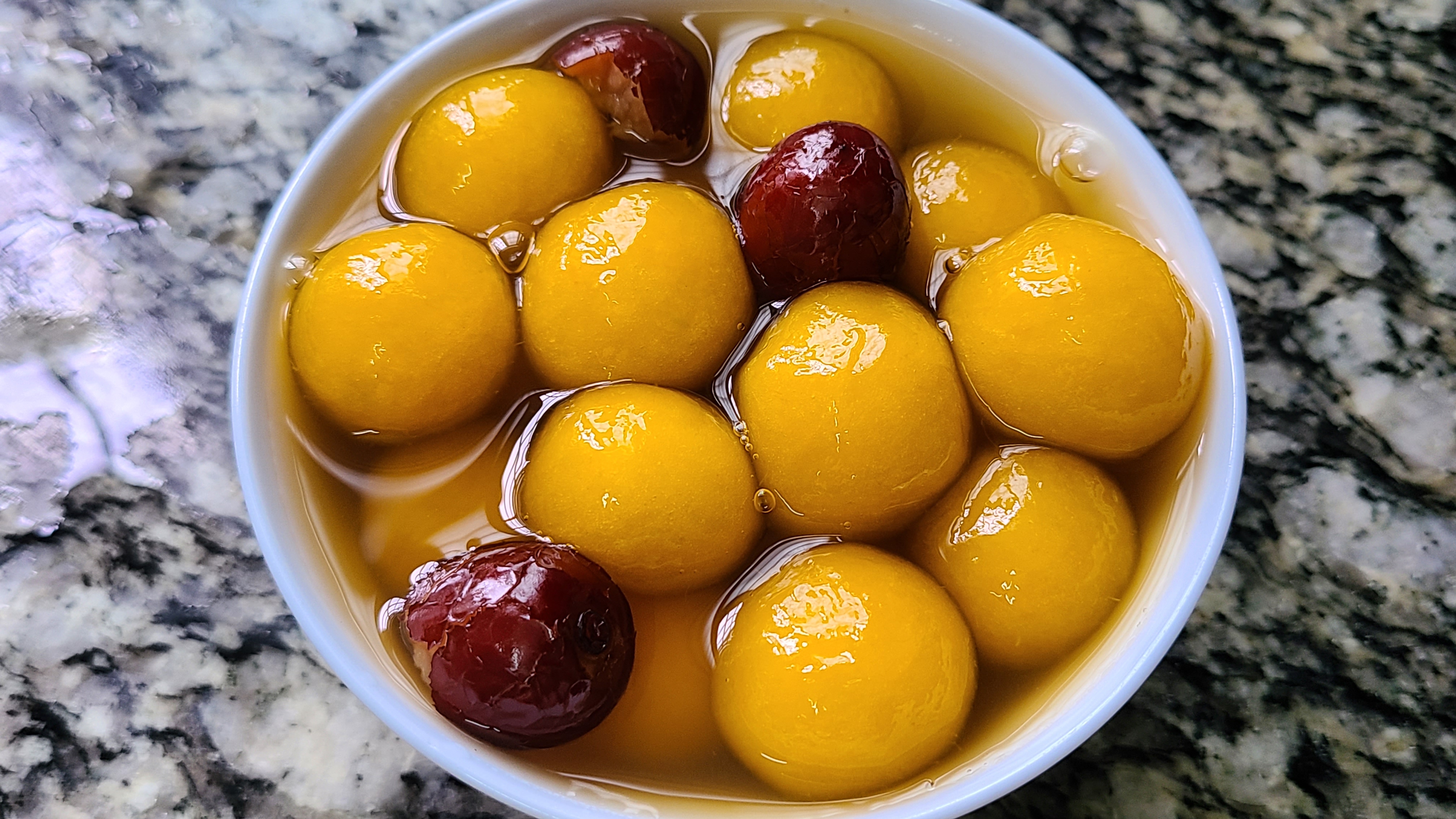 冬天广东正宗粤式糖水,广东秋冬糖水怎么做