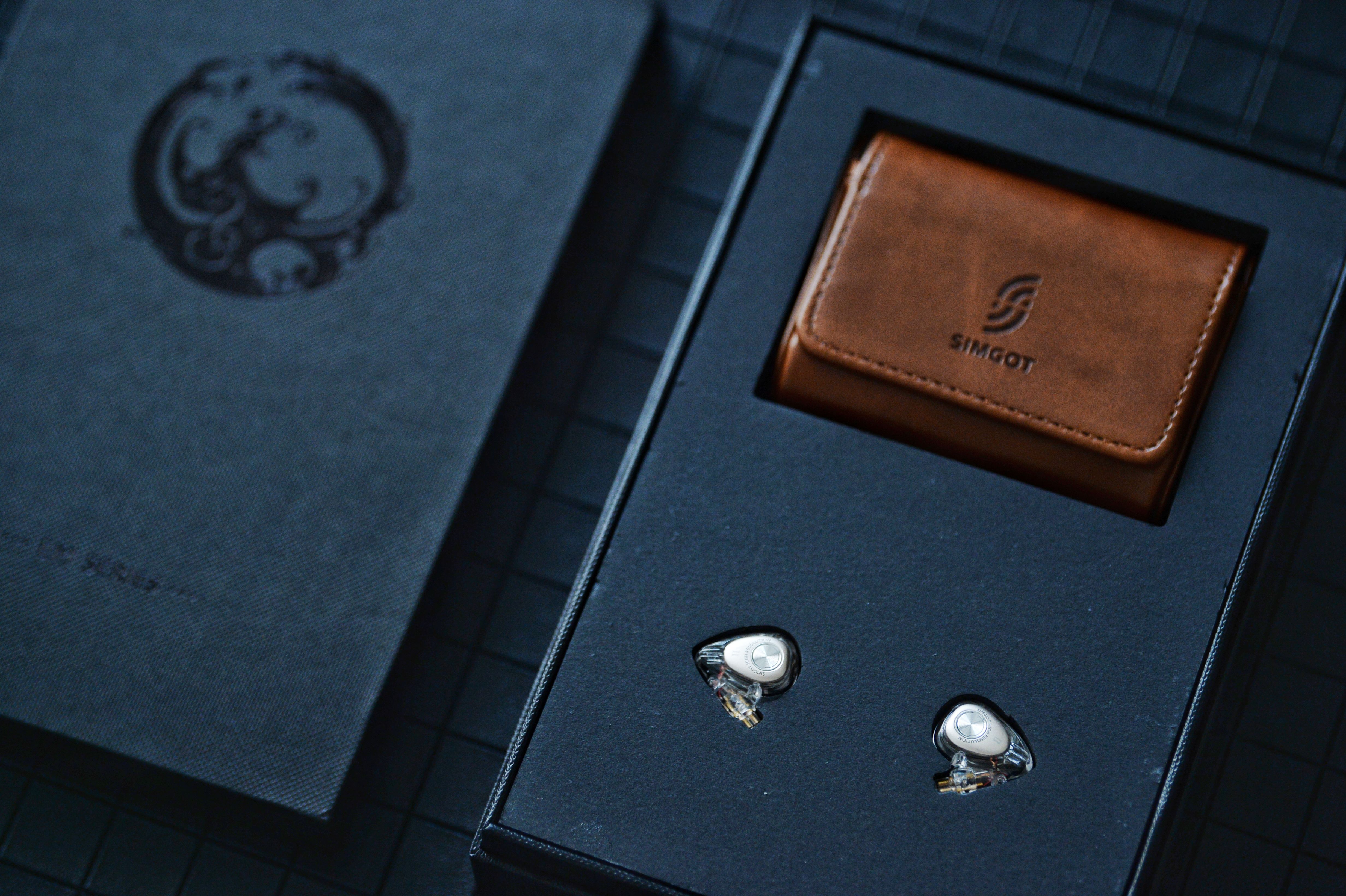 兴戈em2和airpodspro音质对比,兴戈em2用什么耳机套最好