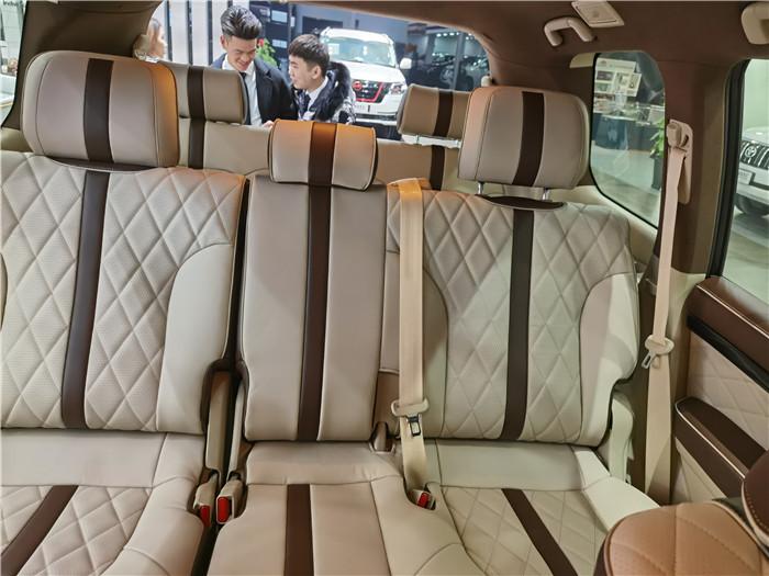 丰田兰德酷路泽4000驾驶感受,酷路泽4000和霸道4000驾驶感受