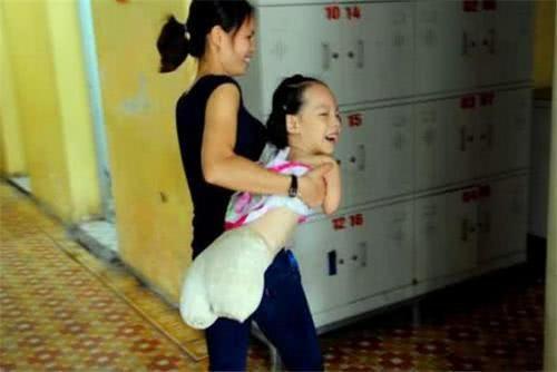 怀孕发现孩子没有手脚,怀孕七个月发现孩子没有手指