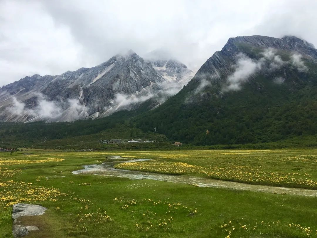 舌尖上的西藏美景,舌尖上的四川稻城印象老砂锅