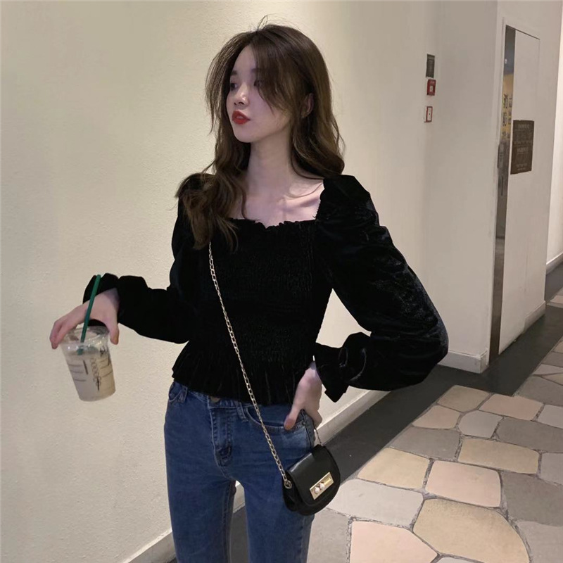 每个女人都爱穿丝绒韩版上衣,这几款更能穿出唯美感