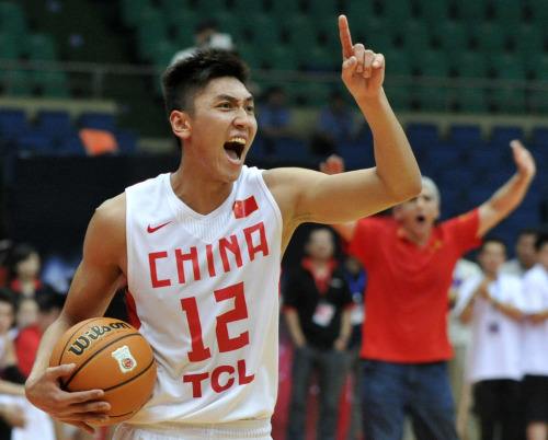 张博易建联退役仪式全过程,张博球员生涯