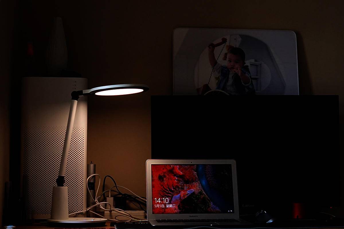 护眼台灯点评,宜美护眼台灯推荐