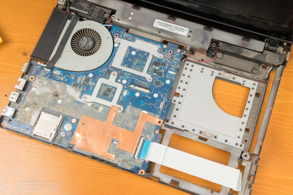 转轴断了维修多少钱,联想y400拆散热铜导管