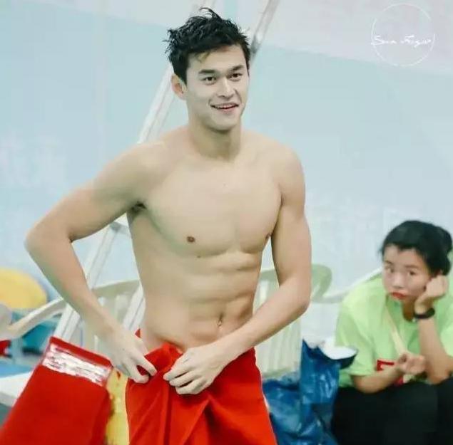 孙杨腹肌,孙杨腹肌视频