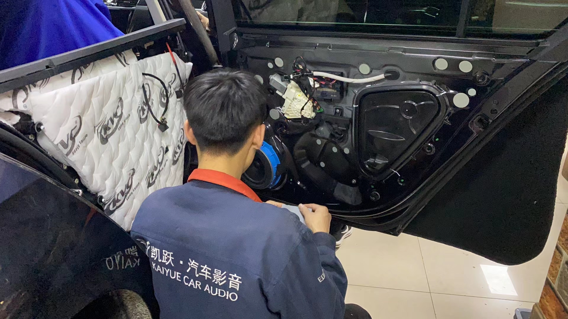 辉昂改装丹拿音响多少钱,大众辉昂改装视频播放器