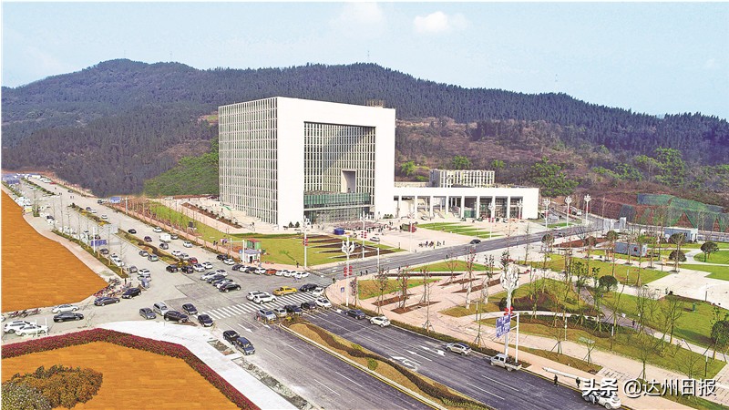 引进医院、城市综合体、酒店建成3个城市公园，达州高新区产城融合再添新动力