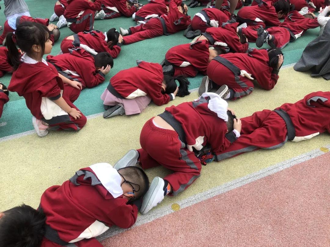 “坏人来了，怎么办？”——连江县进修校附属园防恐防暴应急疏散演练活动