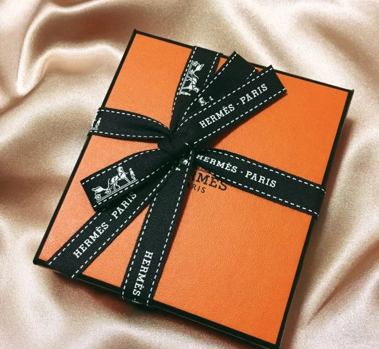 爱马仕品牌设计理念,爱马仕的品牌定位策略