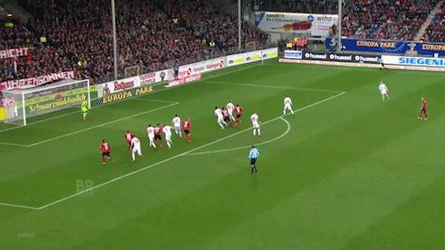 弗莱堡中卫国脚科赫的未来:那不勒斯有意引进,热刺后防急需