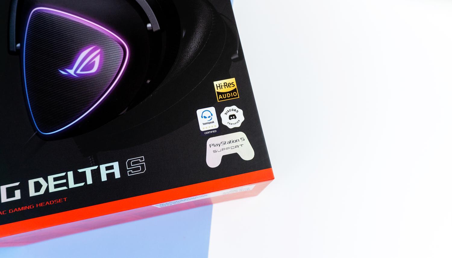 游戏宅理想桌面,电竞头戴式耳机rog棱镜s