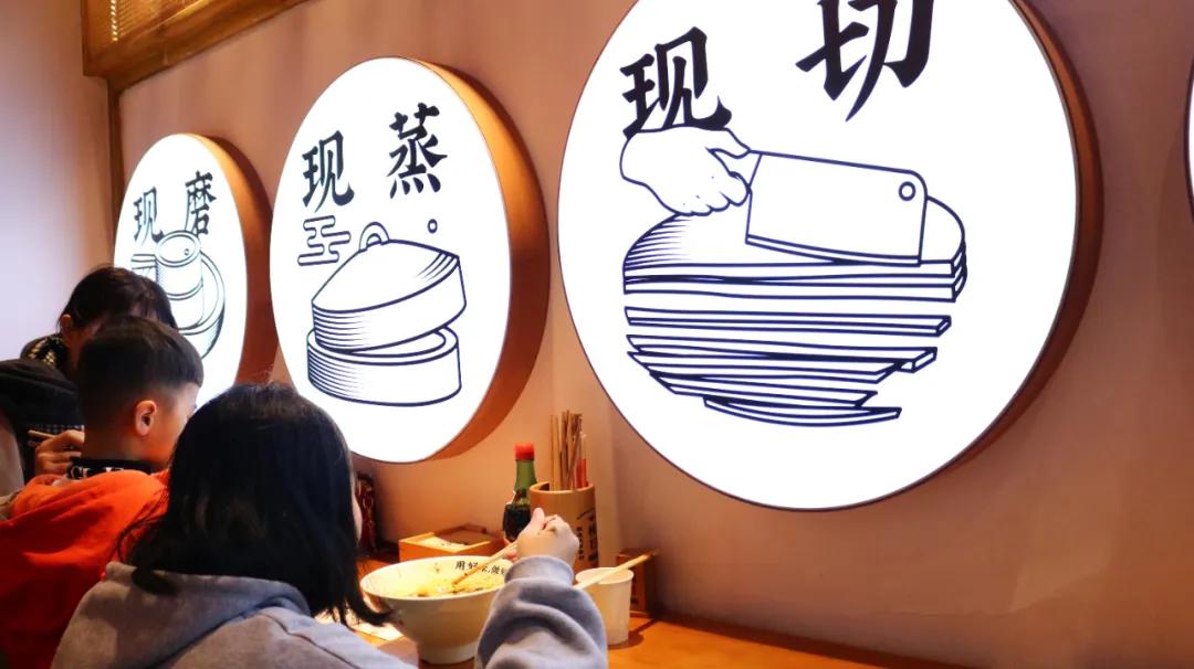 我只吃小面!打卡了这家手工粉后我真香了