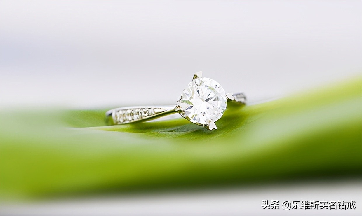 周大福0.5克拉钻戒多少钱,钻戒0.6克拉2021价格