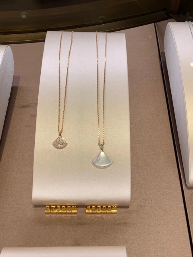 香港哪里买宝格丽便宜,宝格丽慈善款项链香港