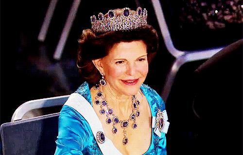 欧洲女性宫廷超大帽子,欧洲中世纪女性头饰