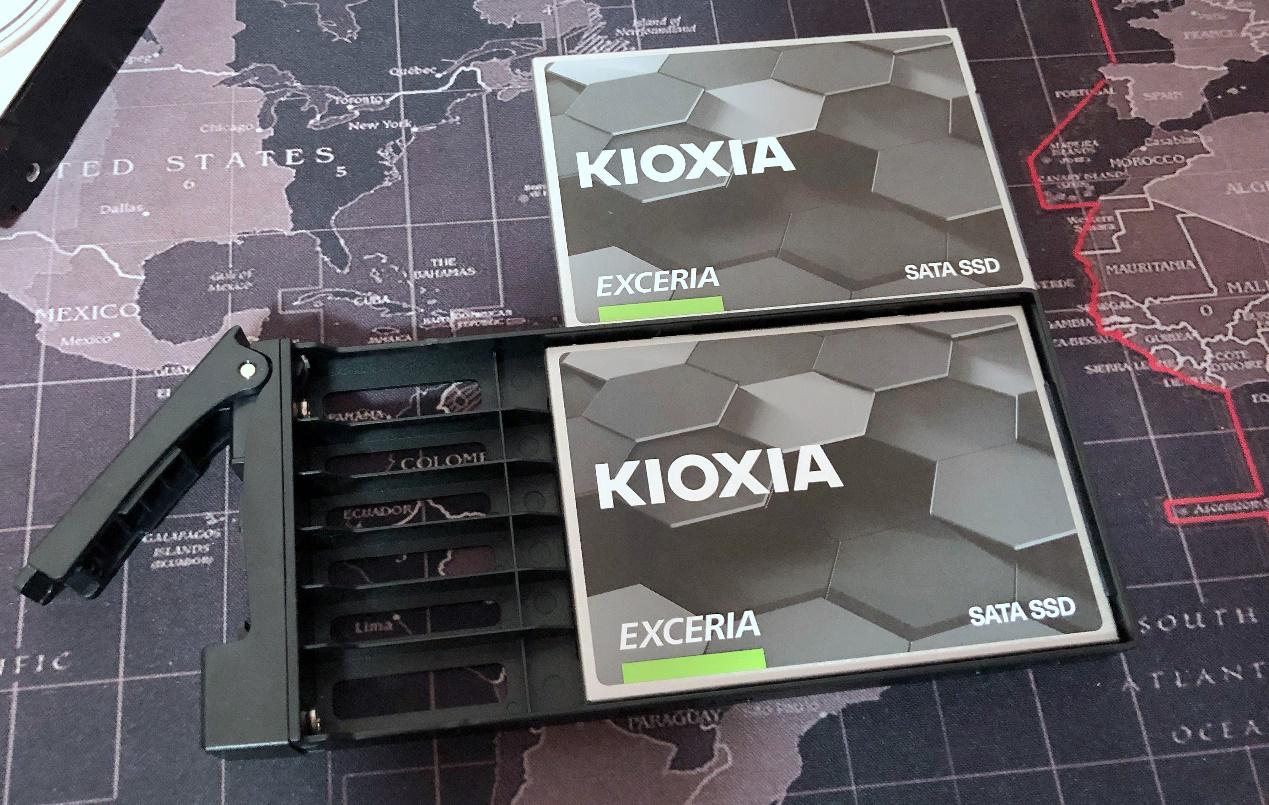 视频新手的资料池-威联通TS532X五盘位万兆NAS开箱体验