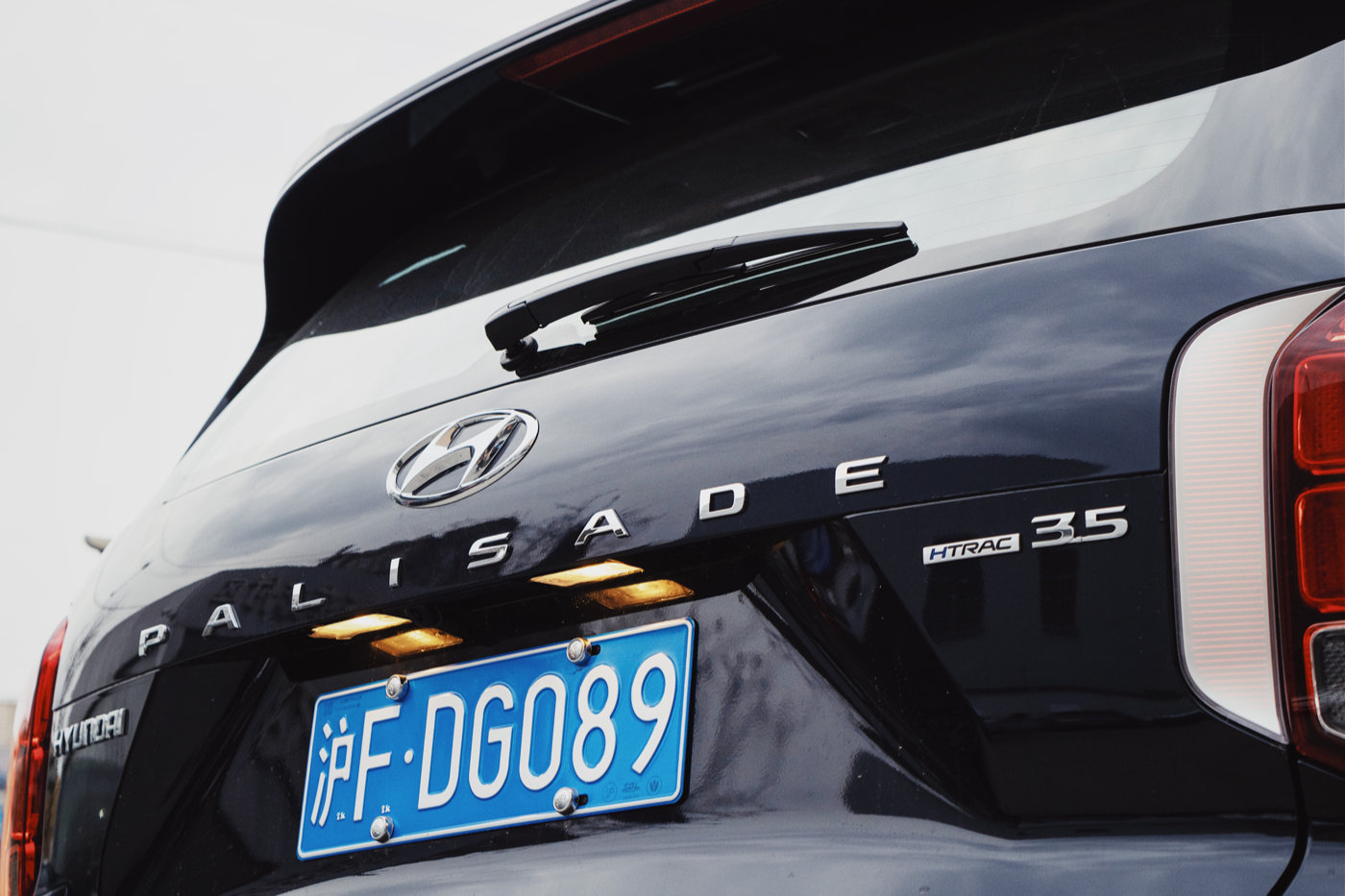 现代帕里斯帝黑武士试驾,2022现代豪车帕里斯帝试驾视频